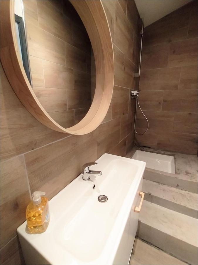 Calme En Centre Ville Appartement , Spacieux Et Renove A 50M De La Place Carnot Carcassonne Buitenkant foto