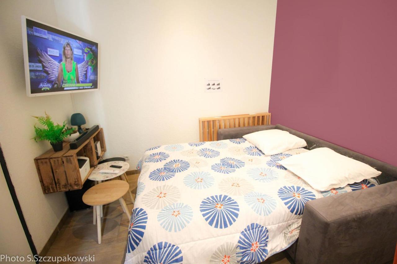 Calme En Centre Ville Appartement , Spacieux Et Renove A 50M De La Place Carnot Carcassonne Buitenkant foto